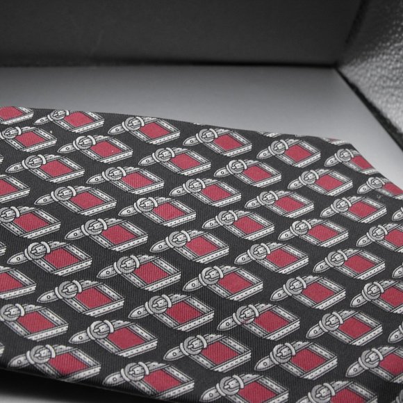 Harve Bernard Pure Silk Men's Tie - Made in the USA - Picture 1 of 3